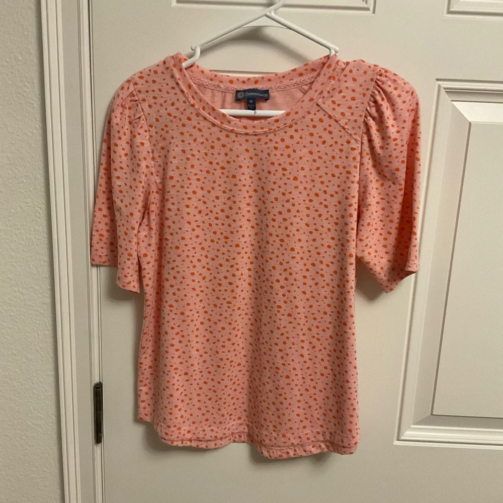 Democracy medium top. - Picture 6 of 6